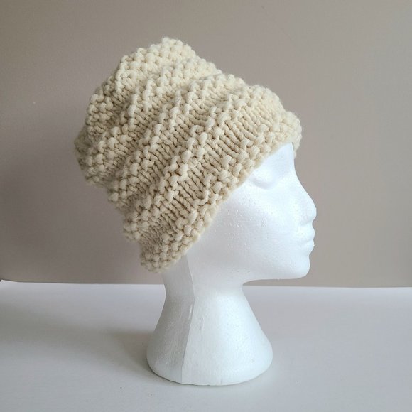 100% wool beige handmade knitted hat. - Picture 1 of 7